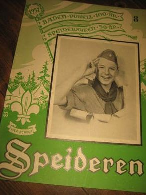 1957 nr 008 Speideren