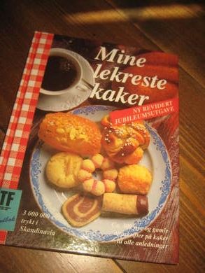 MINE LEKRESTE KAKER. 1994