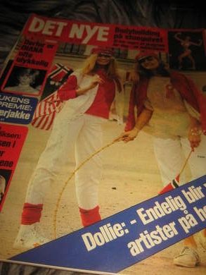 1982 nr 019 DET NYE DIANA- DOLLIE