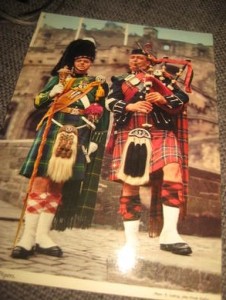 Scottish Pipers, 80 tallet