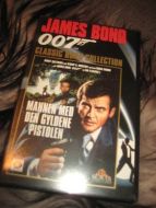 JAMES BOND 007: MANNEN MED DEN GYLDNE PISTOL 1974 15 år 125 min
