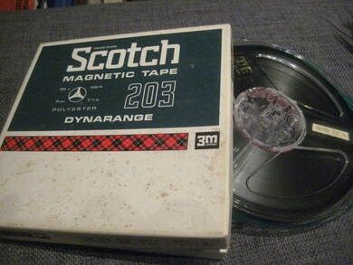 MAGNETBAND MED MUSIKK usikker på kva som er spela inn 60 tallet Dette er nr 1