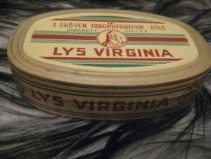 LYS VIRGINIA, fra Skøyen Tobaksfabrikk, 50-60 tallet