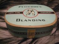 PETTERØES BLANDING, fra H. Petterøes Tobaksfabrik, 50-60 tallet