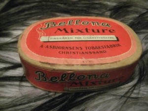 BELLONA MIXTURE, fra Asbjørnsens Tobaksfabrik, 50 tallet.