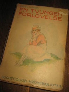 ALBANESI: EN TVUNGEN FORLOVELSE. 1919