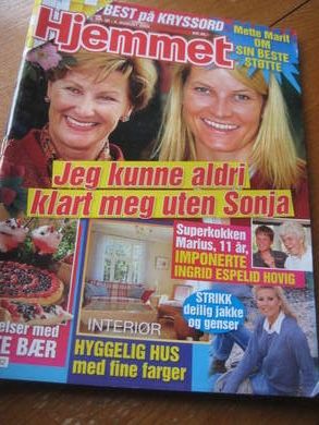 2003 nr 032 HJEMMET SONJA OG METTE MARIT