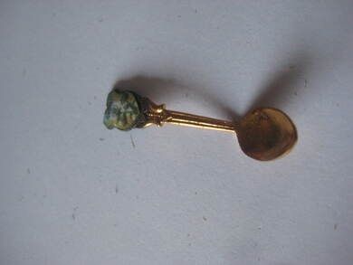 Emaljert souvenier skei ca 4 cm lang GROTLI 60-70 tallet