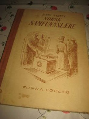 AARNES: NORSK SAMFUNNSLÆRE 1947