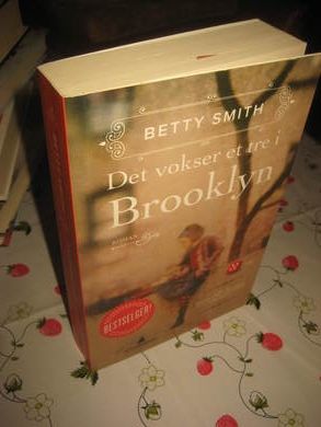 SMITH BETTY: Det vokser et tre i Brooklyn 2016