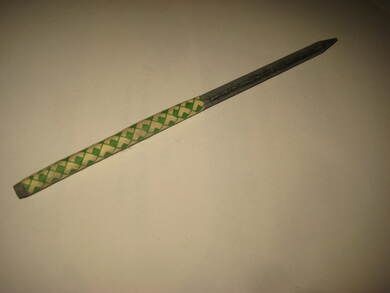 Ubrukt og strøken griffel brukt i skulestova på 1800 tallet og litt inn på 1900 Denne har grønt papir En godbit for den rette samler