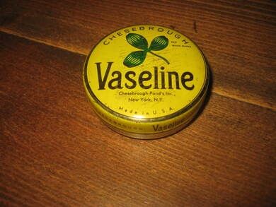 Pen tom blikkeske Vaseline ca 5 cm i diameter 50 tallet