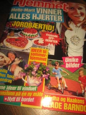 2001 nr 027 HJEMMET MARTHA OG Haakons glade barndom