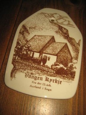 VANGEN KIRKE AURLAND I SOGN platte fra JOHAN THOSEN BERGEN 60 tallet