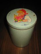 Gammel boks fra Erbe Trondheim ca 17 cm høg