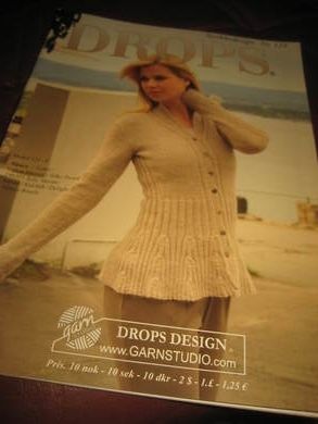 2001,nr 123, DROPS. Strikkedesign.