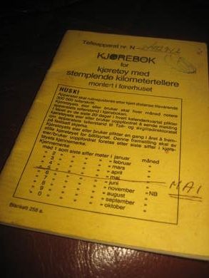 Kj&oslash;rebok fra BRAGES BILFORRETNING 1990