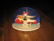 Juledekorasjon med snø