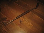 Gammelt skomakerutstyr fra nedlagt skomakeri i Utvik Ca 40 cm langt Kva er no dette? 30 40 tallet