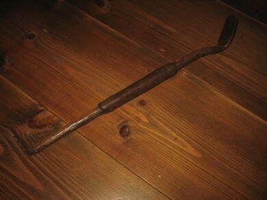 Gammelt skomakerutstyr fra nedlagt skomakeri i Utvik Ca 40 cm langt Kva er no dette? 30 40 tallet