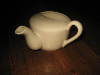 Gammel og feilfri kopp fra tidleg 1900 noe for deg?