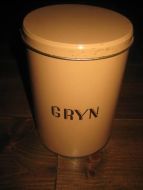 Pen boks merka GRYN 60 tallet Ca 18 cm høg 12 cm i diameter Fra ELFAS FABRIKKER Trondheim