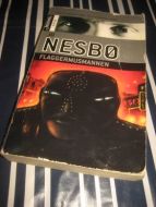 NESBØ, JO: FLAGGERMUS MANNEN. Paperback