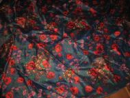 Stoffrest på 150*2 meter tynnt stoff kan det vere silke? 80 tallet