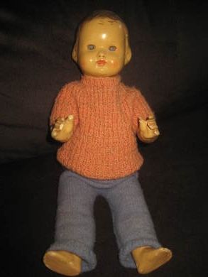 Gammel tung dokke fra tidleg 1900 ca 43 cm høg En godbit spør du meg