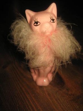 Noe for deg? Dette er nr 16 Ca 12 cm høg