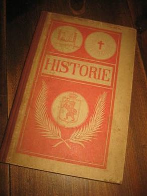 Kjær: En liden lærebog i historie for folkeskoler paa landet. 1894
