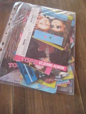 Diverse utklipp fra popp blader etc med bilder fra diverse artister på 70-80 tallet Dette er pakke nr 1