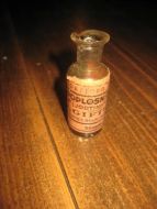 Flaske uten innhold JODOPPLØSNING GIFTIG fra Storfjord Apotek Stranda 30-40 tallet