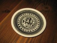 Lot med 2 hekla brikker