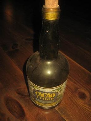 Flaske CACAO LIKØR uten innhold, fra Vinmonopolet, 1960.