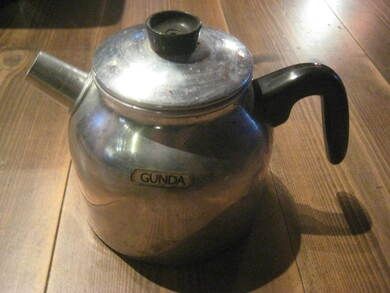 Ubrukt tjukkbotna kaffekjel GUNDA 60 TALLET
