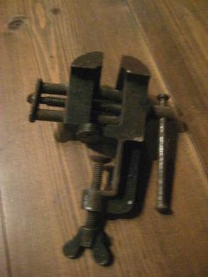 Gammel lita skrustikke 50 tallet