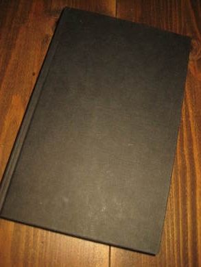 HOLT, ANNE: BLIND GUDINNE. 1993