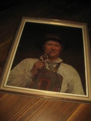 Bilde i glass og ramme fra en serie, ca 30*35 cm stort, dette er nr 1