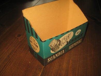 Salsdispenser for NAREV LISSER fra Scandia Kjemiske Fabrik 60 tallet