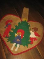 Stort julehjerte for oppbevaring av julegodt noe for deg? Ca 37 cm høgt