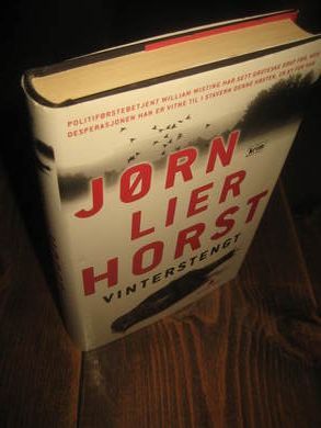 HORST, JØRN LIER: VINTERSTENGT. 2021.