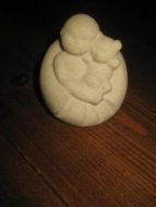 Marbell figur i stein, noe for deg? Ca 7 cm høg.
