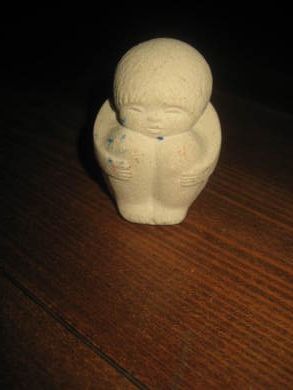 Marbell figur i stein noe for deg? Ca 6 cm høg