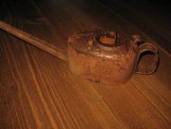 Gammel oljekanne merka K2 Ca 35 cm lang