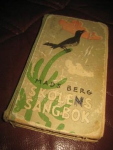 BERG, MADS: SKULE SONGBOK.