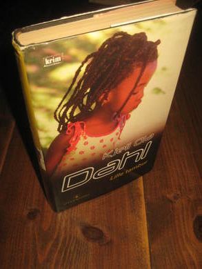 DAHL PER OLA: LILLE TAMBUR 2003