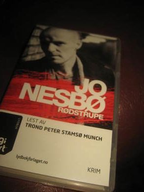 NESTBØ JO: RØDSTRUPE Lest av Trond Munch Ca 15 5 timer KRIM