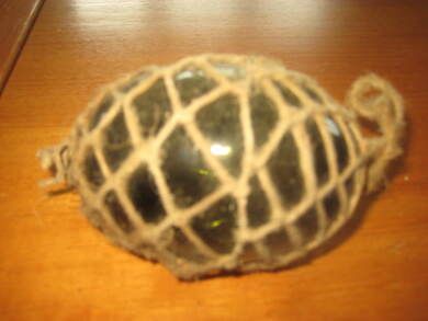 Gammel kavlkule brukt ved garnfiske i eldre tider Dette er den tykke kula som er sjelden Lys brun meget pen seis Dette er kule nr 10