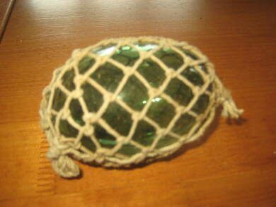 Gammel kavlkule brukt ved garnfiske i eldre tider Dette er den tykke kula som er sjelden Lys grønn meget pen seis Dette er kule nr 12